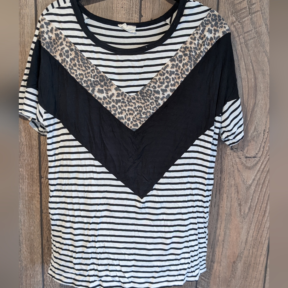 Striped and leopard short sleeve top
